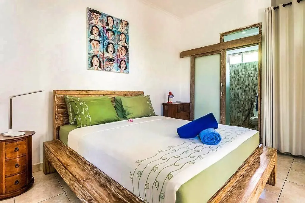 Legian Beach 3 Bedroom Villa 0*,